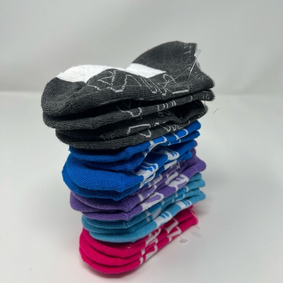 Fila Kids Girls 10-Pack Half Cushion No Show Socks Girls Small Shoe Sizes 7-10 - Picture 2 of 9